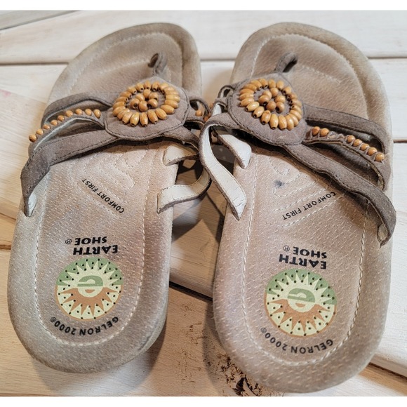 Earth Shoes Cinnamon 6.5 Leather Comfort Sandals Flats Brown Tan Beaded Gelron - Picture 10 of 12